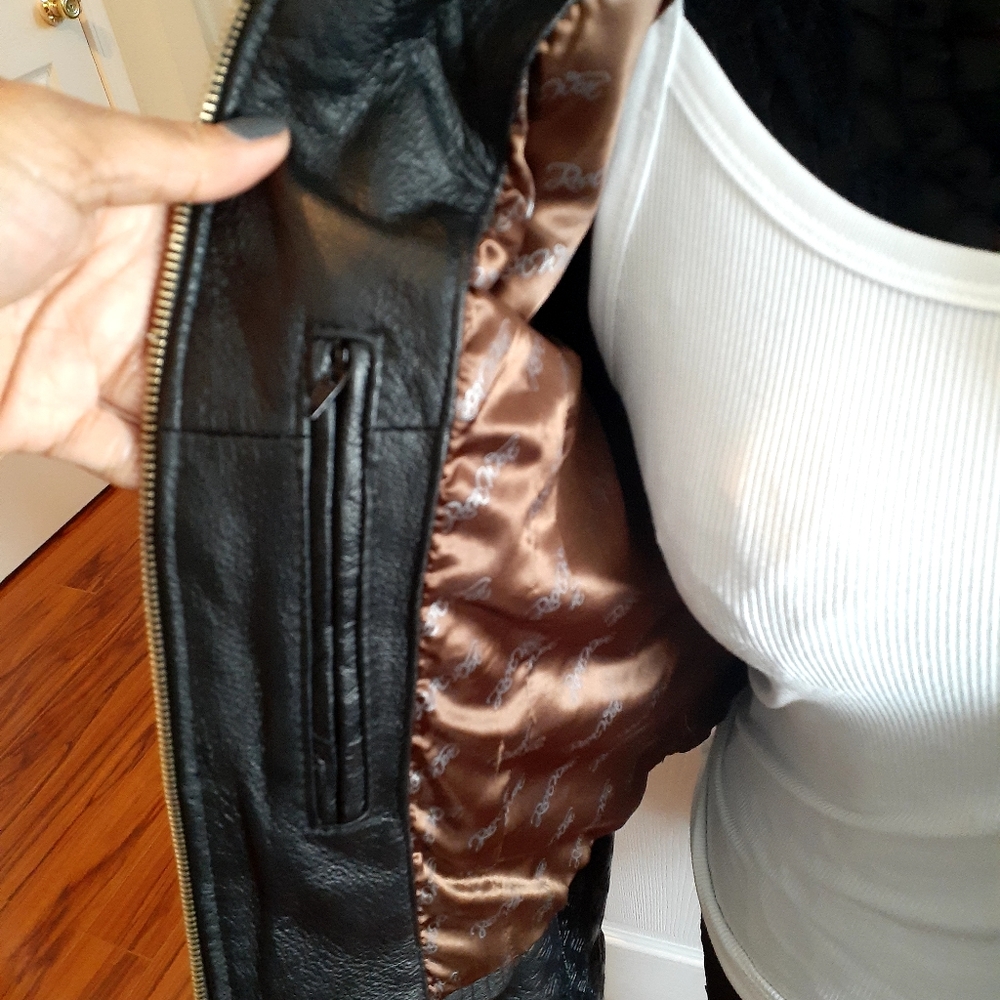 Ladies Rocawear leather jacket Rocawear print - Picture 6 of 12